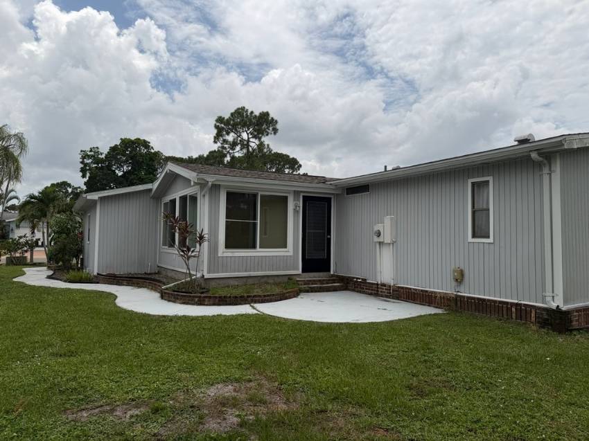 737 Via Del Sol a North Fort Myers, FL Mobile or Manufactured Home for Sale